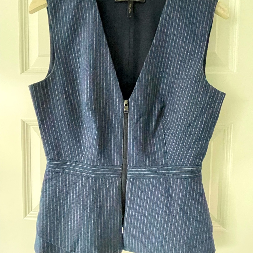 BCBG MAXAZRIA vest top